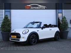 MINI Cabrio - 1.5 Cooper Navi | Leder | LED | Sfeerverlichting | Comfort Access | Black Trim | JCW Stuur