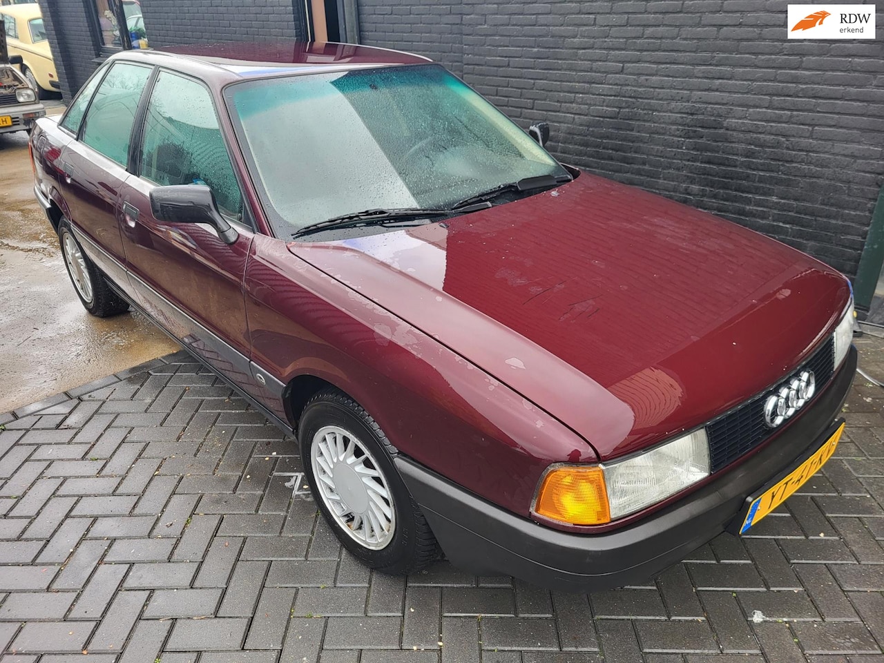Audi 80 - 1.8 4drs stuurbekr - AutoWereld.nl