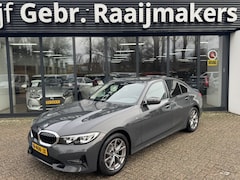 BMW 3-serie - 320i Automaat Executive Edition Sportline*LED*Navigatie