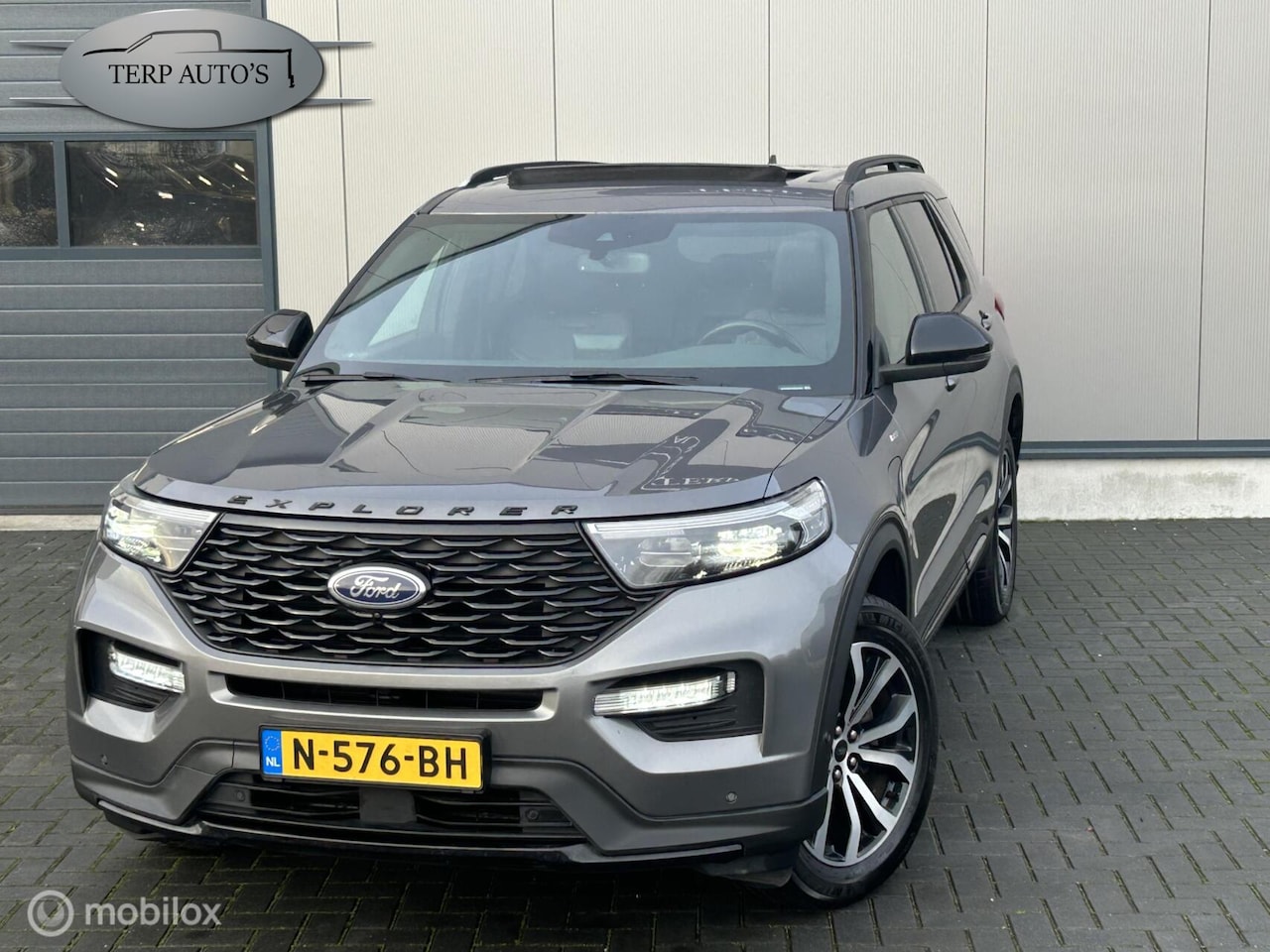Ford Explorer - 3.0 V6 EcoBoost PHEV ST-Line 457pk Panoramadak - AutoWereld.nl