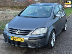 Volkswagen Golf Plus - 1.6 FSI Comfortline Business 5-Drs ECC Audio/CD LMV 18" ABS Cruisecontrol Trekhaak Dealero