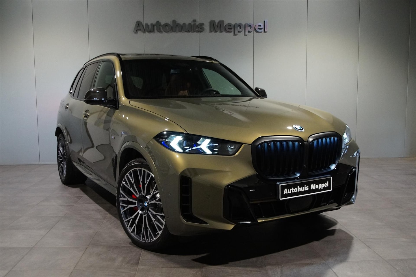 BMW X5 - xDrive50e M-Sport Pro/// | B&W | Alle Denkbare opties - AutoWereld.nl