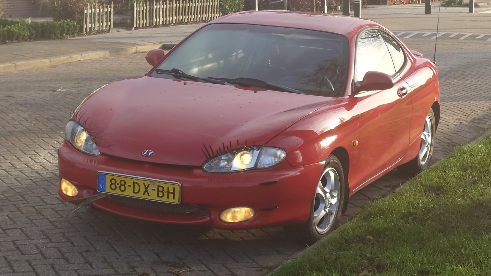 Hyundai Coupé - 2.0i F 2.0L 16V - AutoWereld.nl