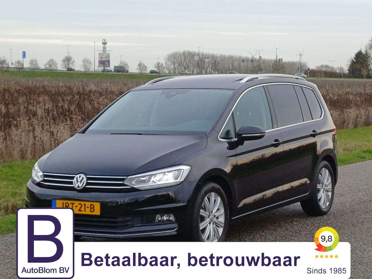 Volkswagen Touran - 1.4 TSI Highline /Pano/Trekh./Navi/Carplay/Camera/Cruise/ - AutoWereld.nl