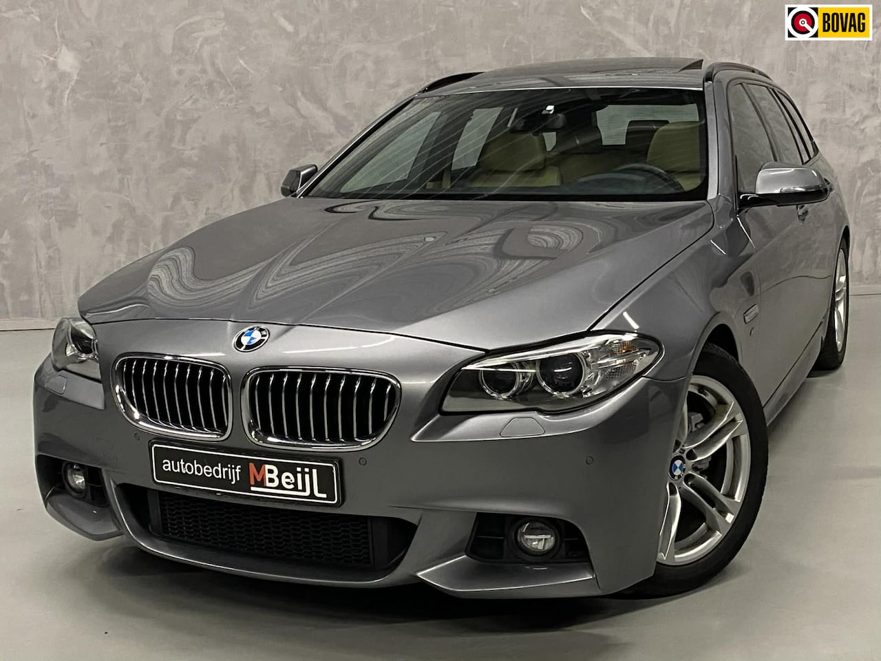 BMW 5-serie Touring - 520i High Executive /M-Pakket /Pano /Rollo - AutoWereld.nl