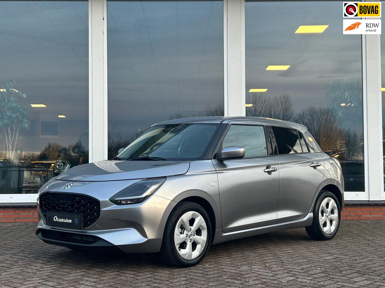 Suzuki Swift - 1.2 Select Smart Hybrid - Navi - Clima - Camera - PDC - LM - AutoWereld.nl