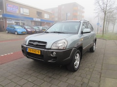 Hyundai Tucson - 2.0 I 2WD Style Airco/Cruise etc