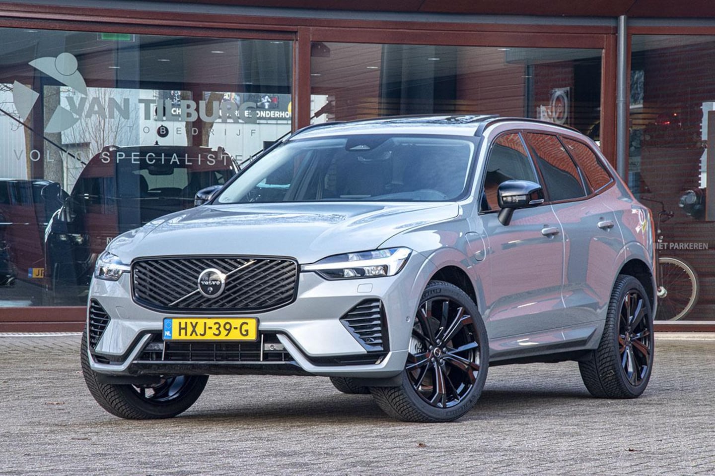 Volvo XC60 - 2.0 T6 Plug-in hybrid AWD Ultra Dark 2.0 T6 PLUG-IN HYBRID AWD ULTRA DARK - AutoWereld.nl