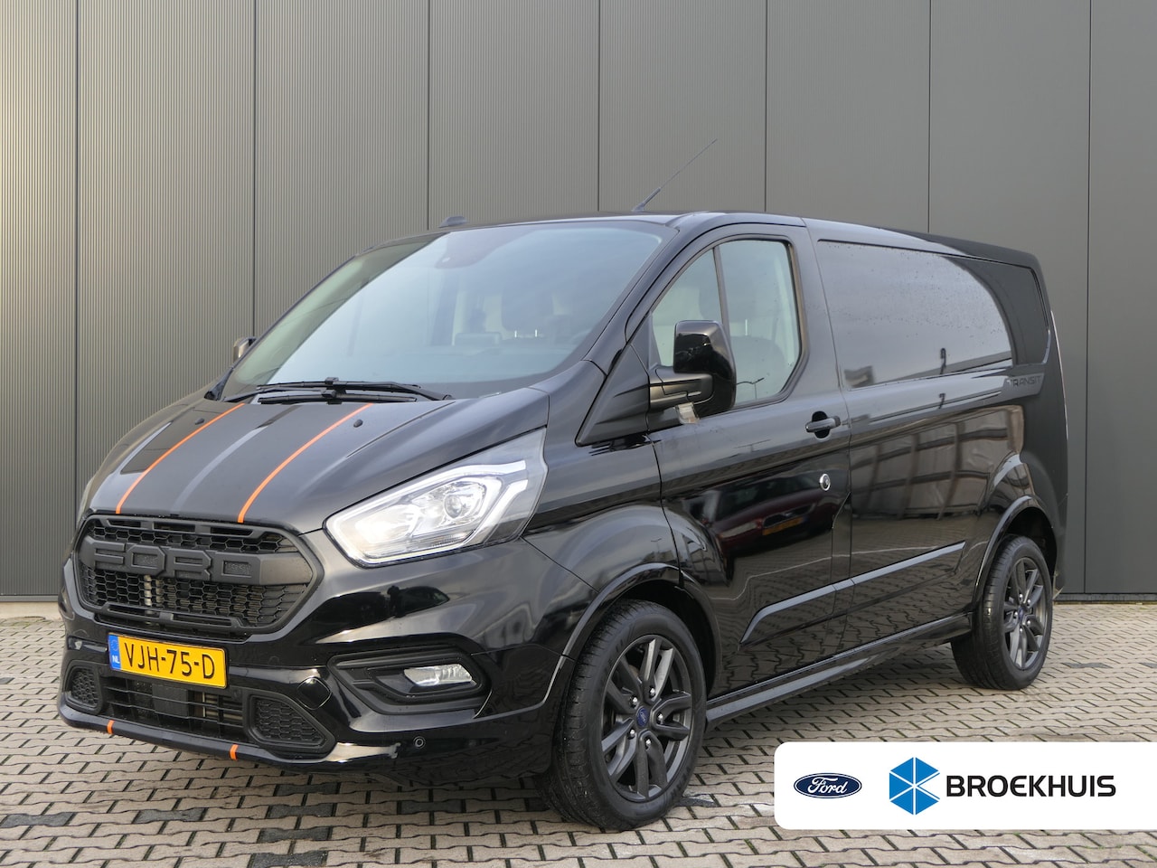 Ford Transit Custom - 290 2.0 TDCI 185pk Automaat L1H1 Sport | Zeer Lage KM-Stand! | Trekhaak | Camera | Elektri - AutoWereld.nl