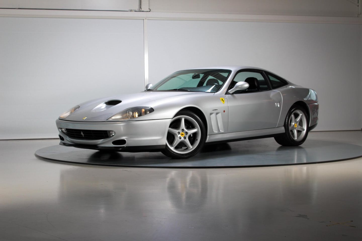 Ferrari 550 - Maranello Maranello - AutoWereld.nl