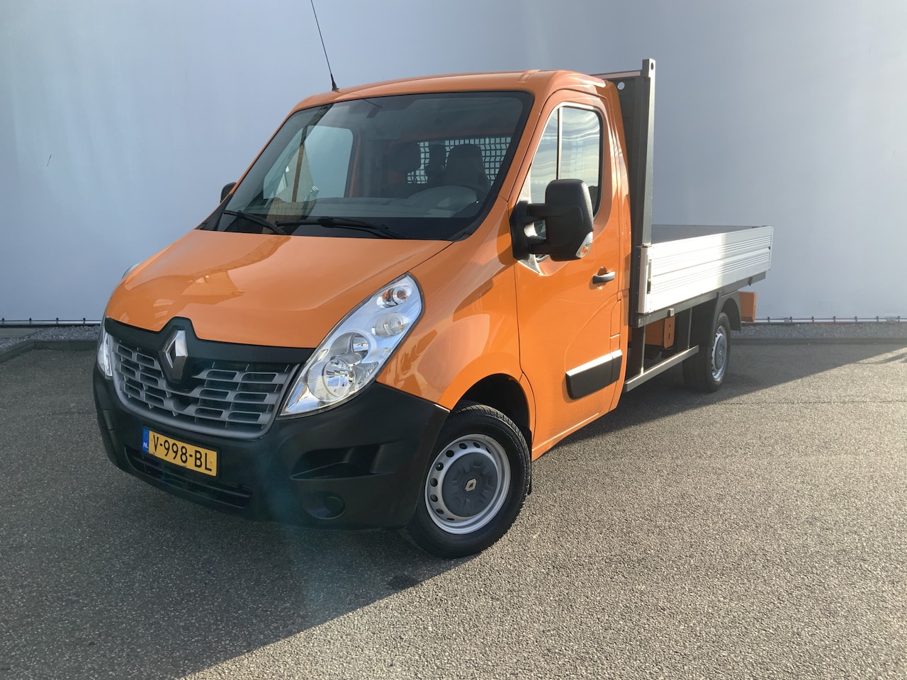 Renault Master - T35 2.3 dCi L2 Pick Up Airco Cruise 3 Zits Trekhaak 2500 kg Bakmaat L320/B.195/H0.40 CM Eu - AutoWereld.nl