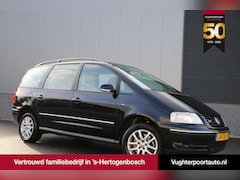 Volkswagen Sharan - 2.8 V6 /204pk/*Highline*/Automaat/7-Pers./Leder/Trekhaak/Carplay/Xenon