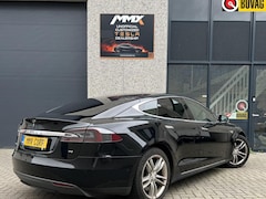 Tesla Model S - 70 Base