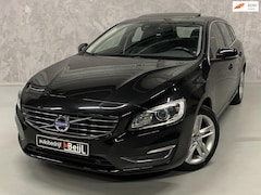 Volvo V60 - 2.4 D6 Twin Engine Summum /Camera /Pano /Harman Kardon