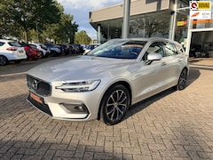 Volvo V60 - 2.0 B4 Momentum Business, Automaat, navi, DAB, etc