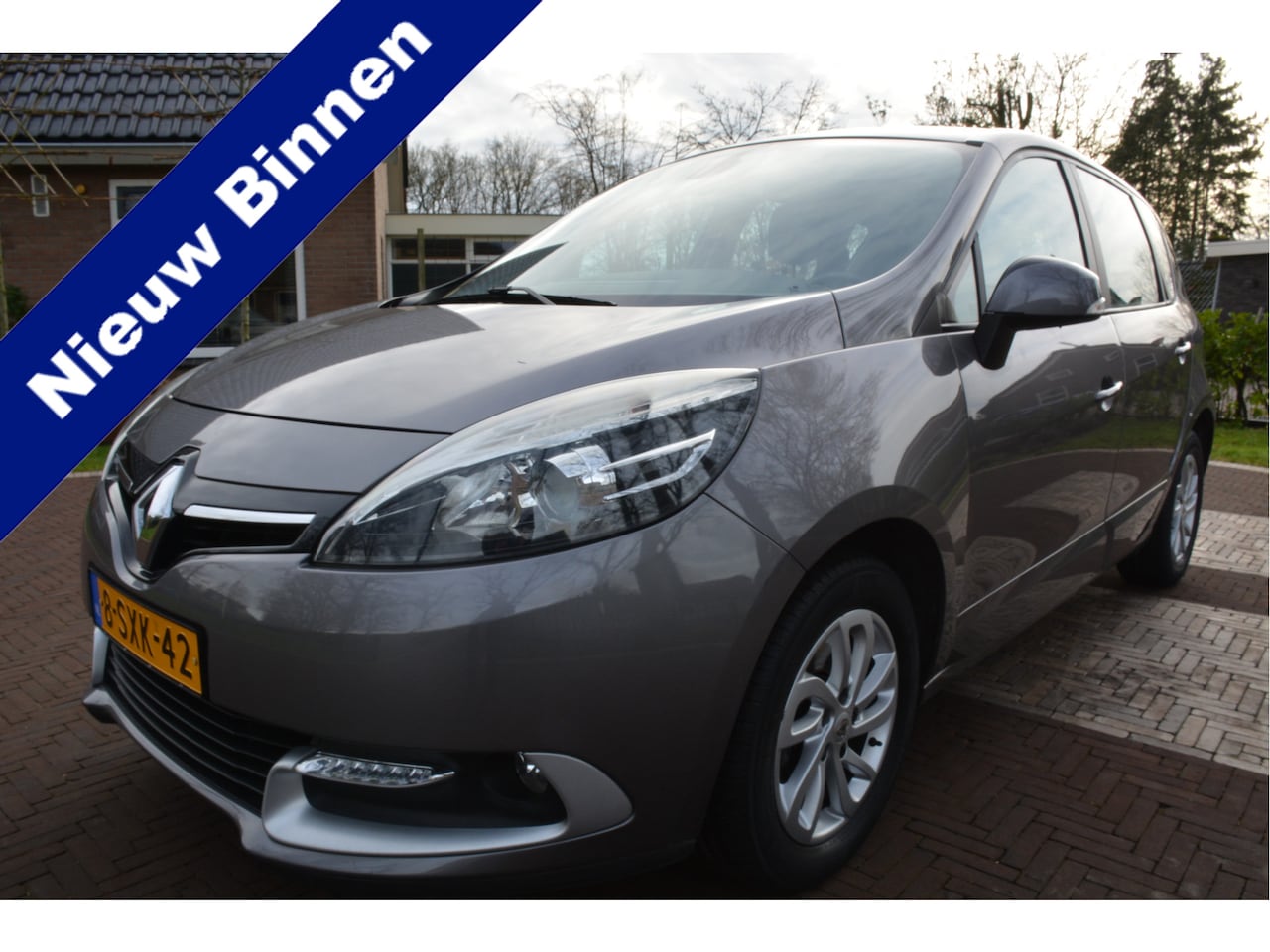 Renault Scénic - 1.2 TCe Bose Trekhaak Clima PDC Cruise Control Navi - AutoWereld.nl