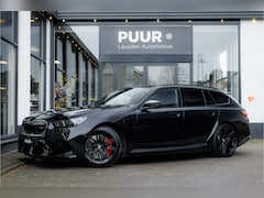 BMW M5 - Touring 4.4 V8 xDrive M-Drivers Pack Pano - Bowers& Wilkins - Trekhaak
