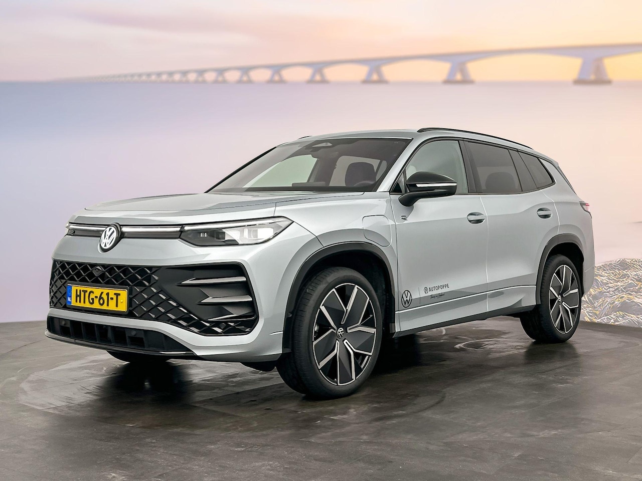 Volkswagen Tayron - R-Line-Edition 1.5 eHybrid 200 kW / 272 pk SUV 6 v Black Style pakket - Interieur Style pa - AutoWereld.nl