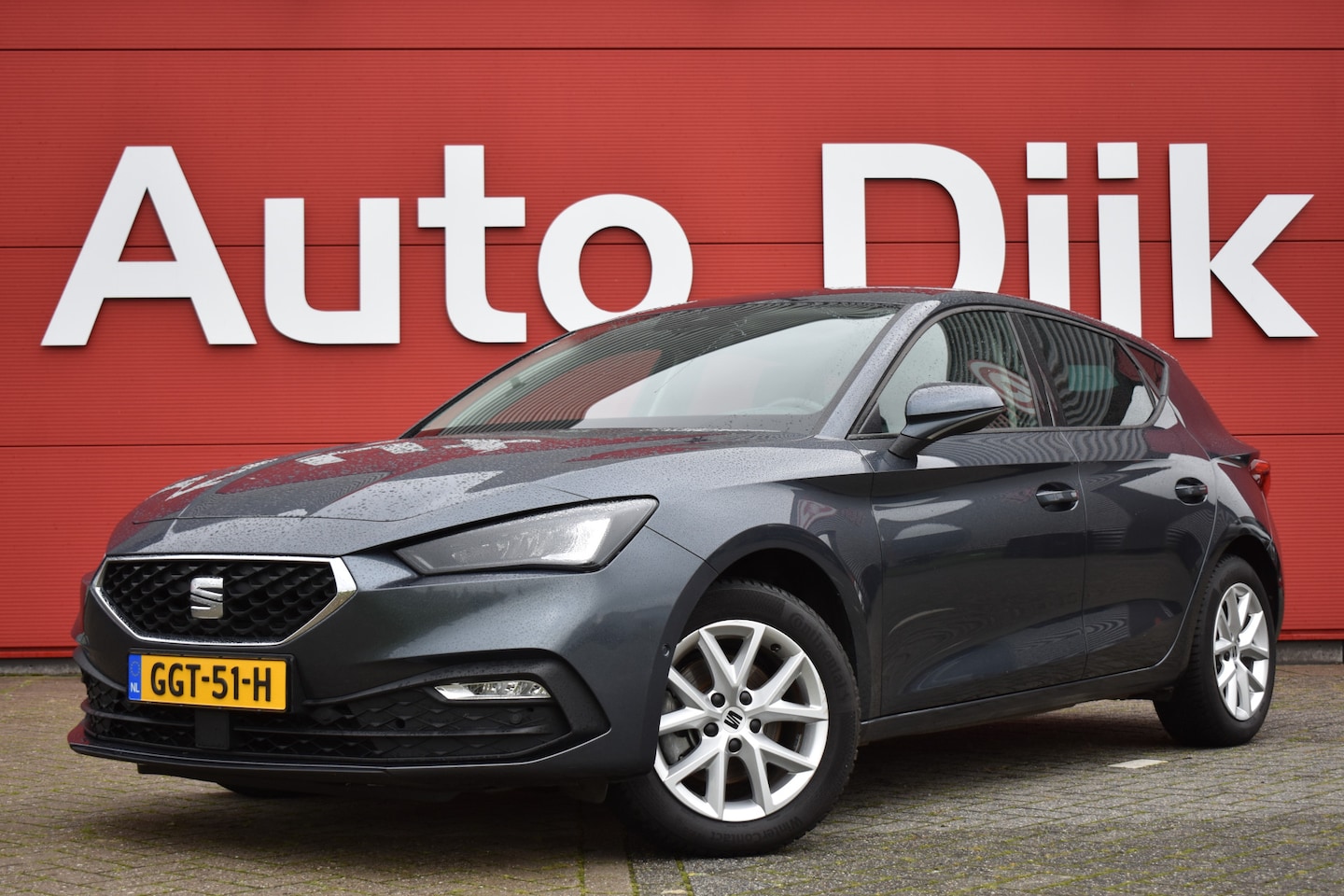 SEAT Leon - 1.0 eTSI Style DSG | LED | Carplay | Navi | Clima | Adapt. Cruise | PDC V+A | LMV - AutoWereld.nl