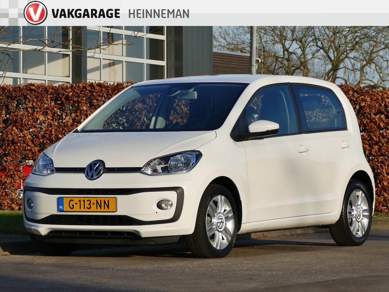 Volkswagen Up! - 1.0 BMT high up! | stoelverwarming | all-season-banden - AutoWereld.nl