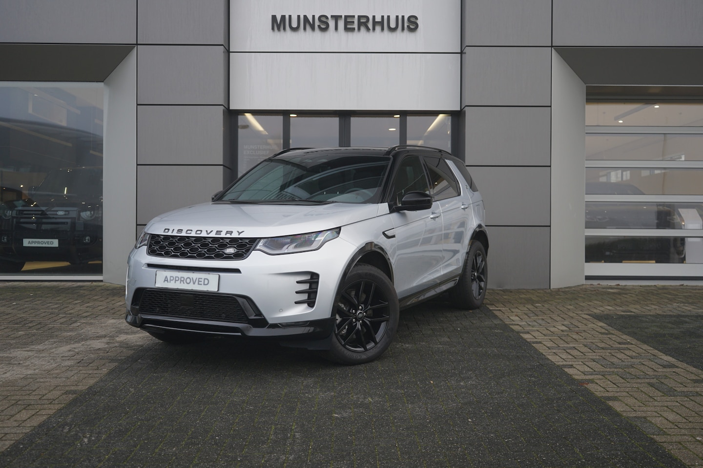 Land Rover Discovery Sport - P300e PHEV Dynamic SE | Occasion Lease vanaf € 939 p/m | Voorstoelen verwarmd | Elektrisch - AutoWereld.nl