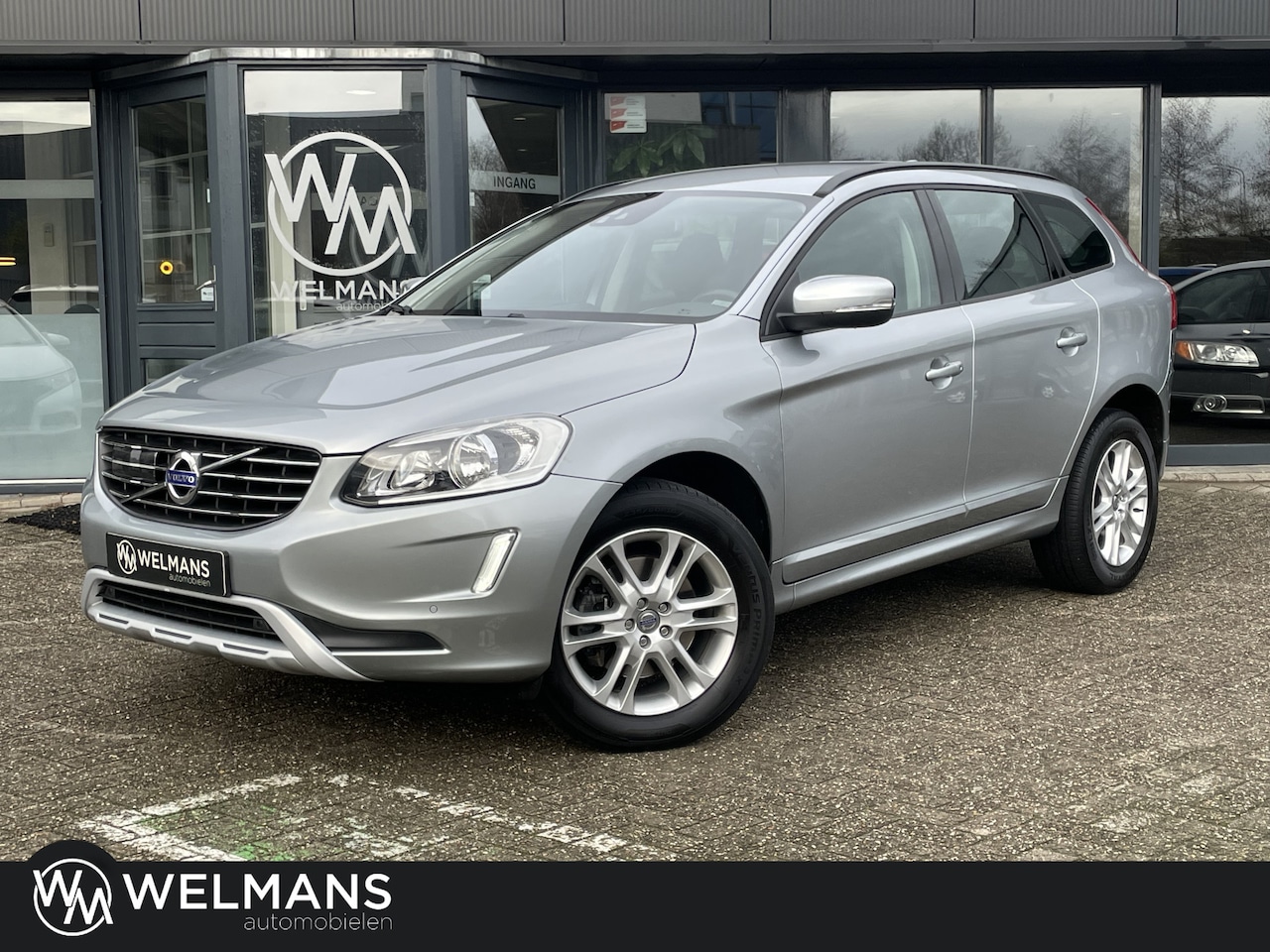 Volvo XC60 - 2.0 T5 FWD 8-Aut. Adapt. cruise | Trekhaak | Leder | 18 inch - AutoWereld.nl