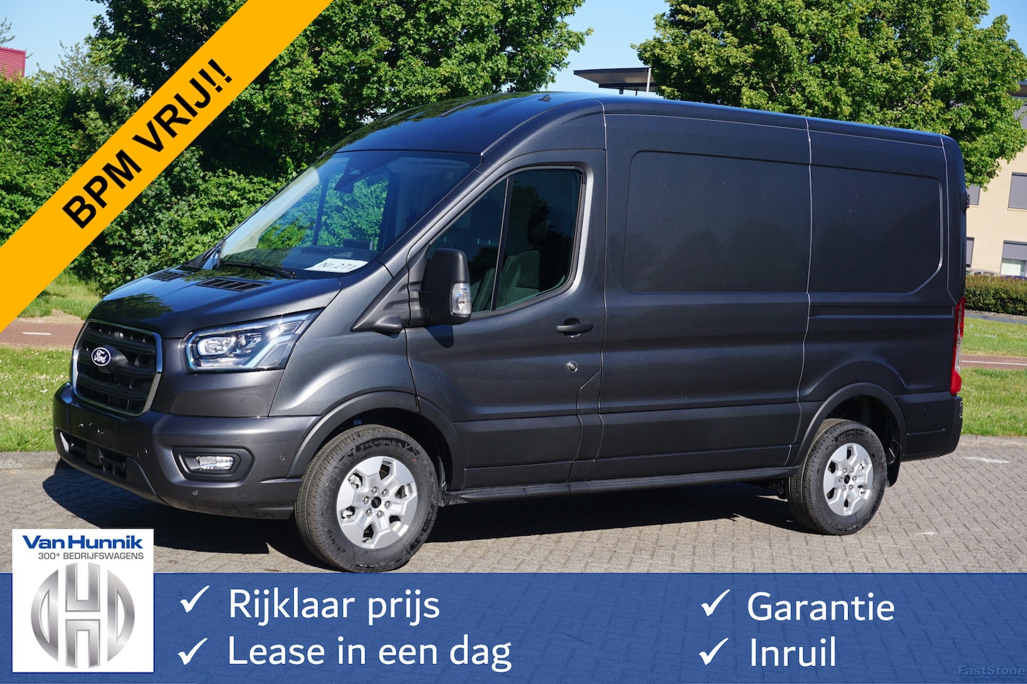 Ford Transit - 350M L2H2 Limited AUT-8 165PK BPM VRIJ Navi, Camera, Xenon, Lm Velg, Trekhaak!! NR. A113 - AutoWereld.nl