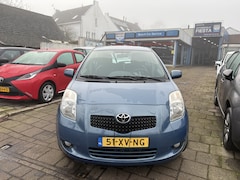 Toyota Yaris - 1.3 VVTi Sol Airco en Radio/cd