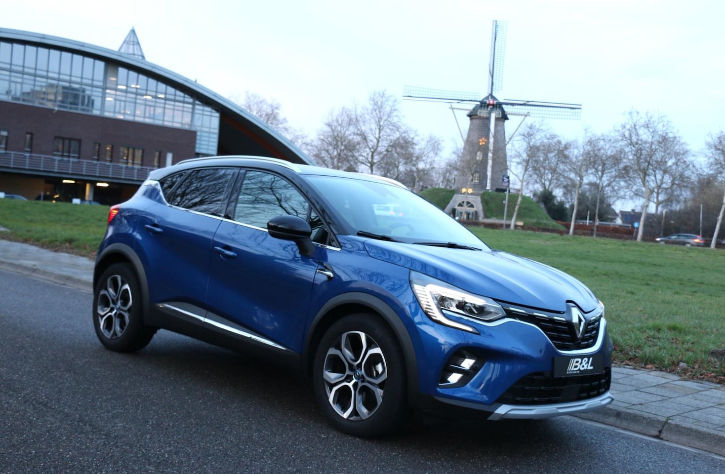 Renault Captur - 1.6 E-Tech PHEV Aut Plug-in Hybrid 160 1e eigenaar Bose LED Camera Stoelverwarming Nieuw S - AutoWereld.nl