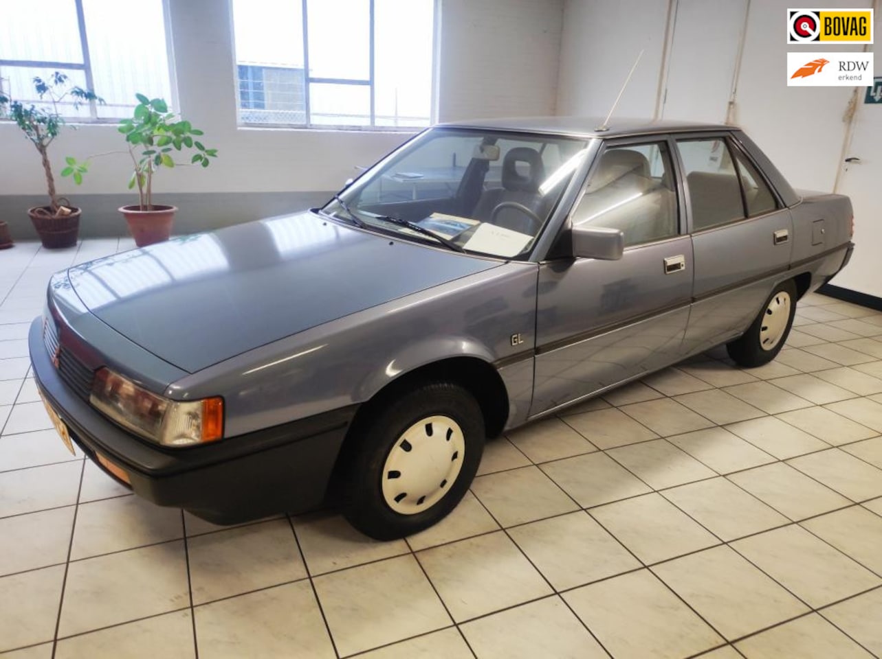 Mitsubishi Galant - 1.6 GL 4 drs radio+trekhaak hobby project - AutoWereld.nl