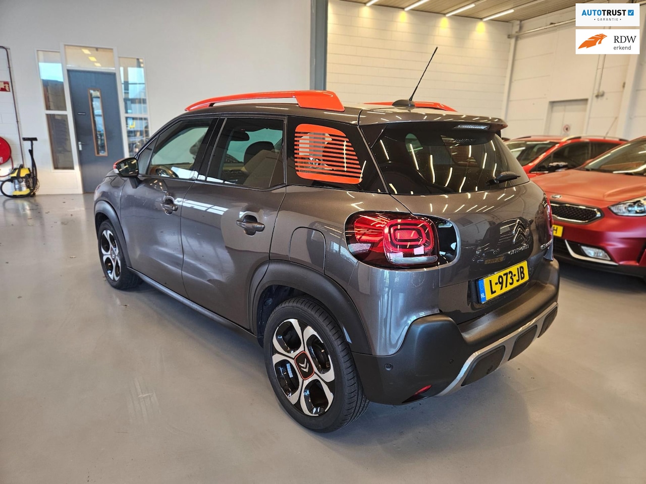 Citroën C3 Aircross - 1.2 PureTech S&S camera/ Leer / carplay - AutoWereld.nl