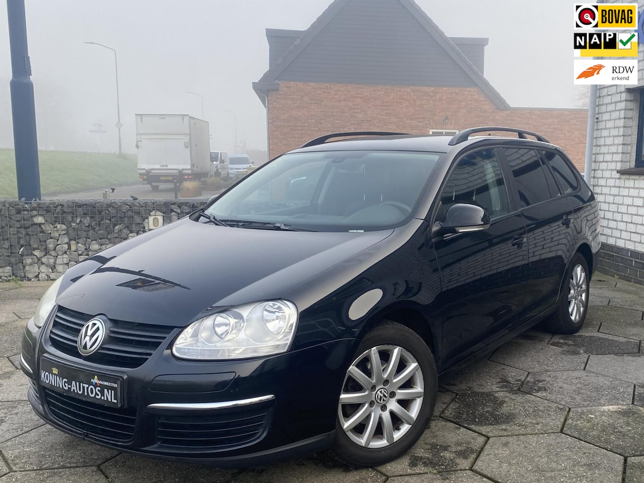 Volkswagen Golf Variant - 1.6 Trendline Business/ Cam/ Clima/ MM-scherm/ Trekhaak/ NAP - AutoWereld.nl