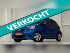 Toyota Aygo - 1.0i 12V Dynamic Blue Automaat Airco Goed onderhouden