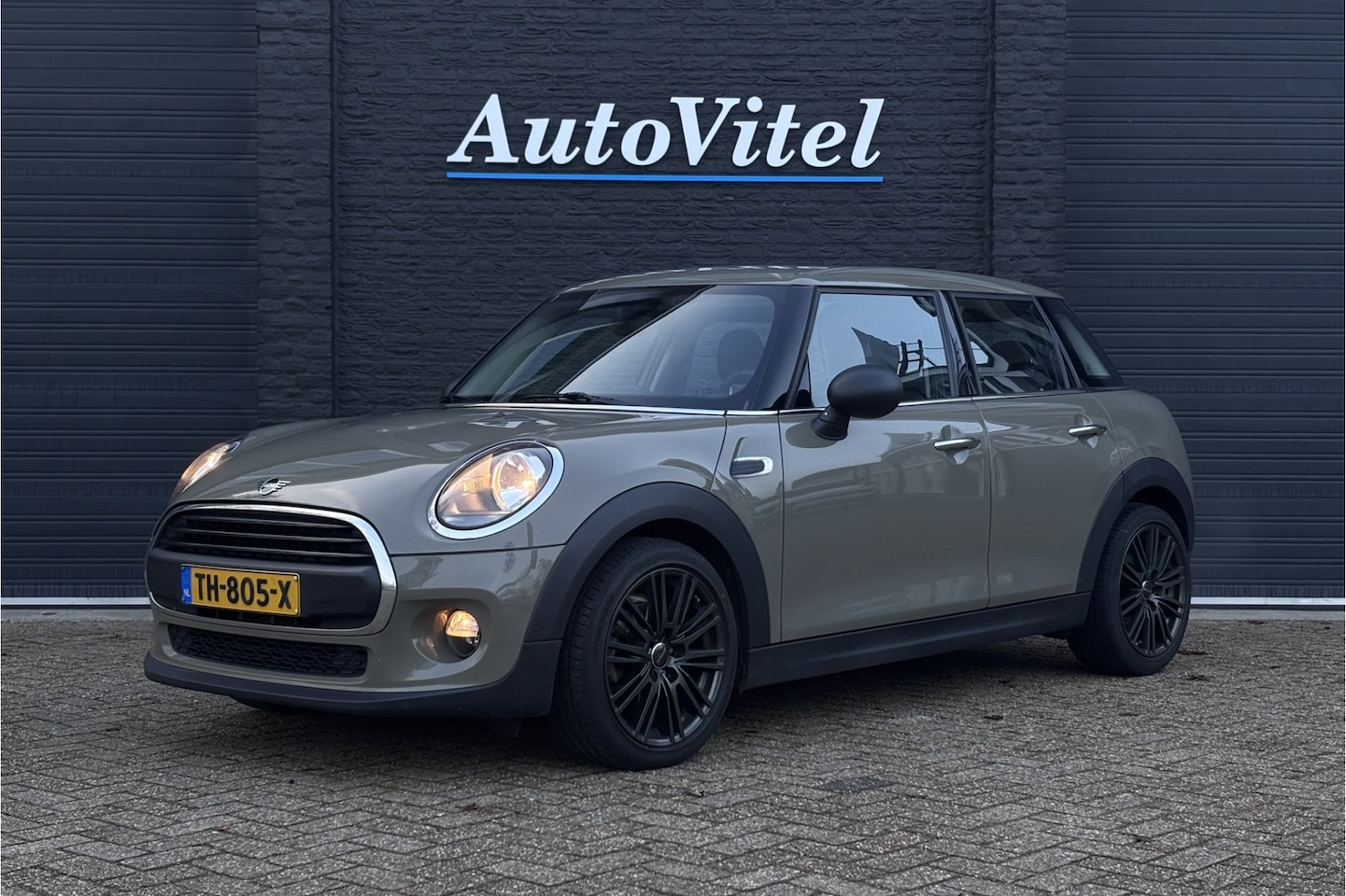 MINI One - Mini 1.5 Salt | Airco | NAP | Bluetooth | LM Velgen - AutoWereld.nl