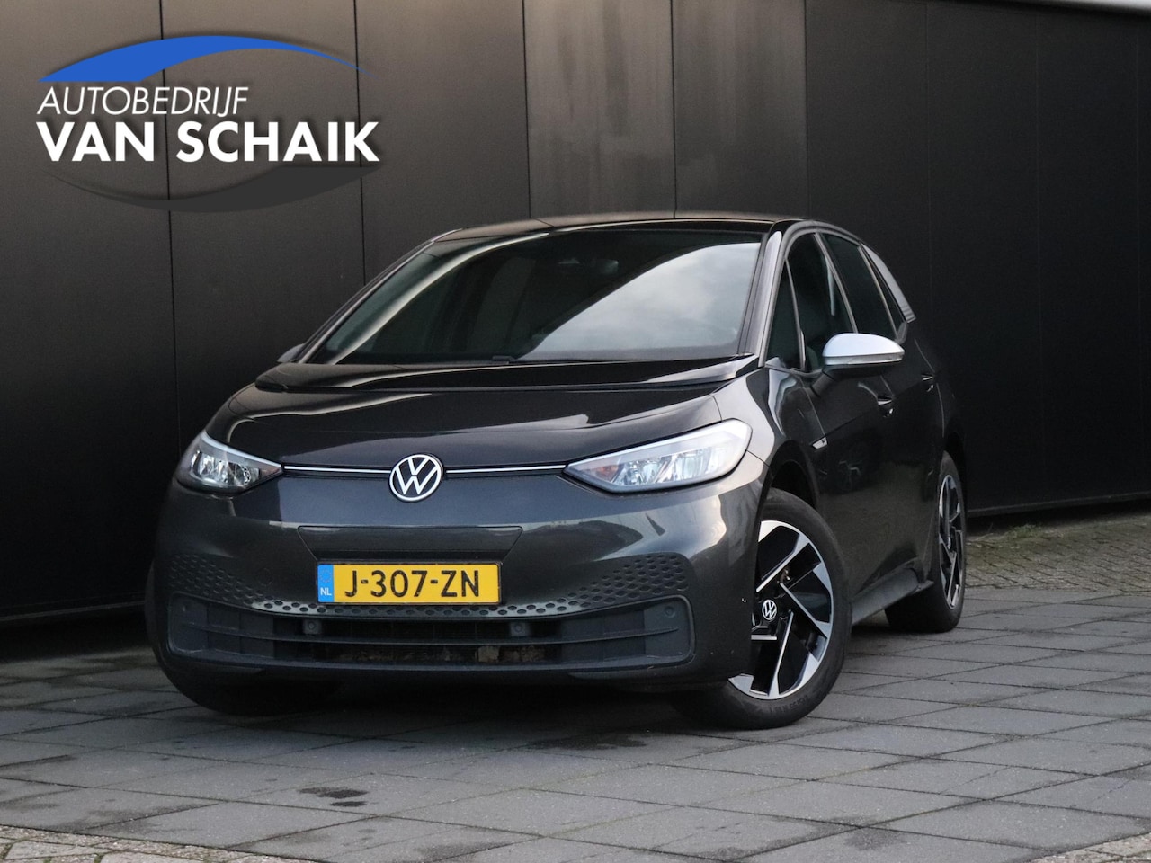 Volkswagen ID.3 - First 58 kWh | PDC | CRUISE | NAVI | APPLE CARPLAY | STOEL/STUURVERW. | - AutoWereld.nl