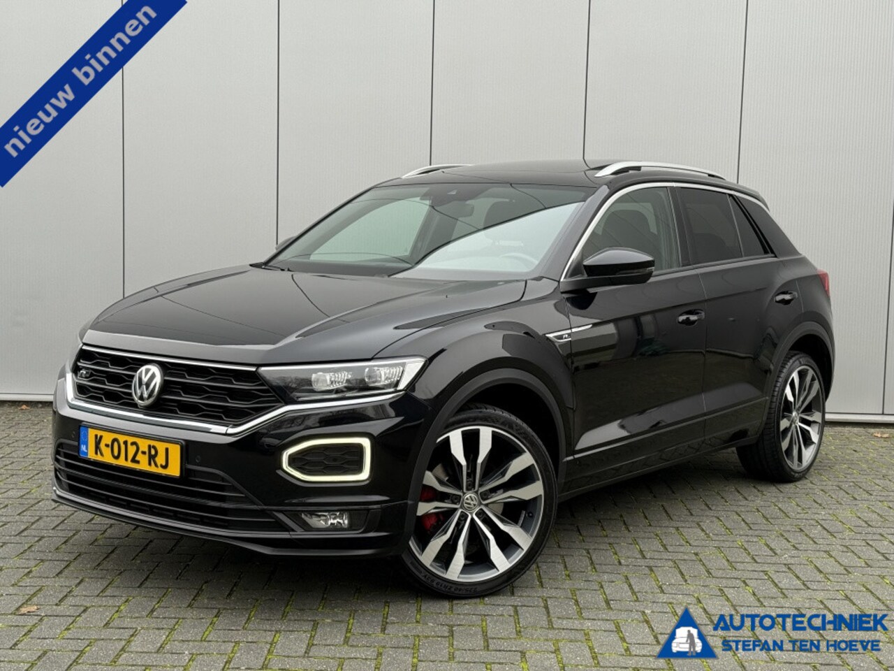 Volkswagen T-Roc - 1.5 TSI 3X R-LINE EINDEJAARSAANBIEDING camera pano cruise - AutoWereld.nl