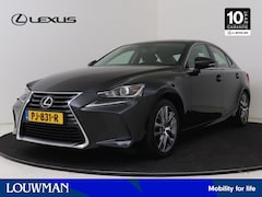 Lexus IS - 300h Hybrid Business Line | Navigatie | Dual Climatecontrol | Parkeercamera |