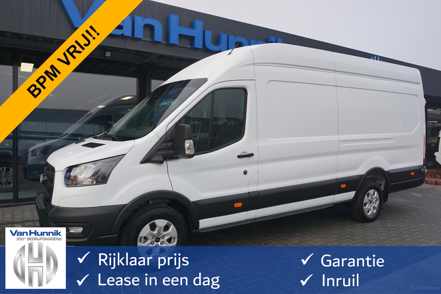 Ford Transit - 350L 130PK L4H3 BPM VRIJ!! Navi, 360° Camera, Adap. Cruise, LM Velg!! NR. A175 - AutoWereld.nl