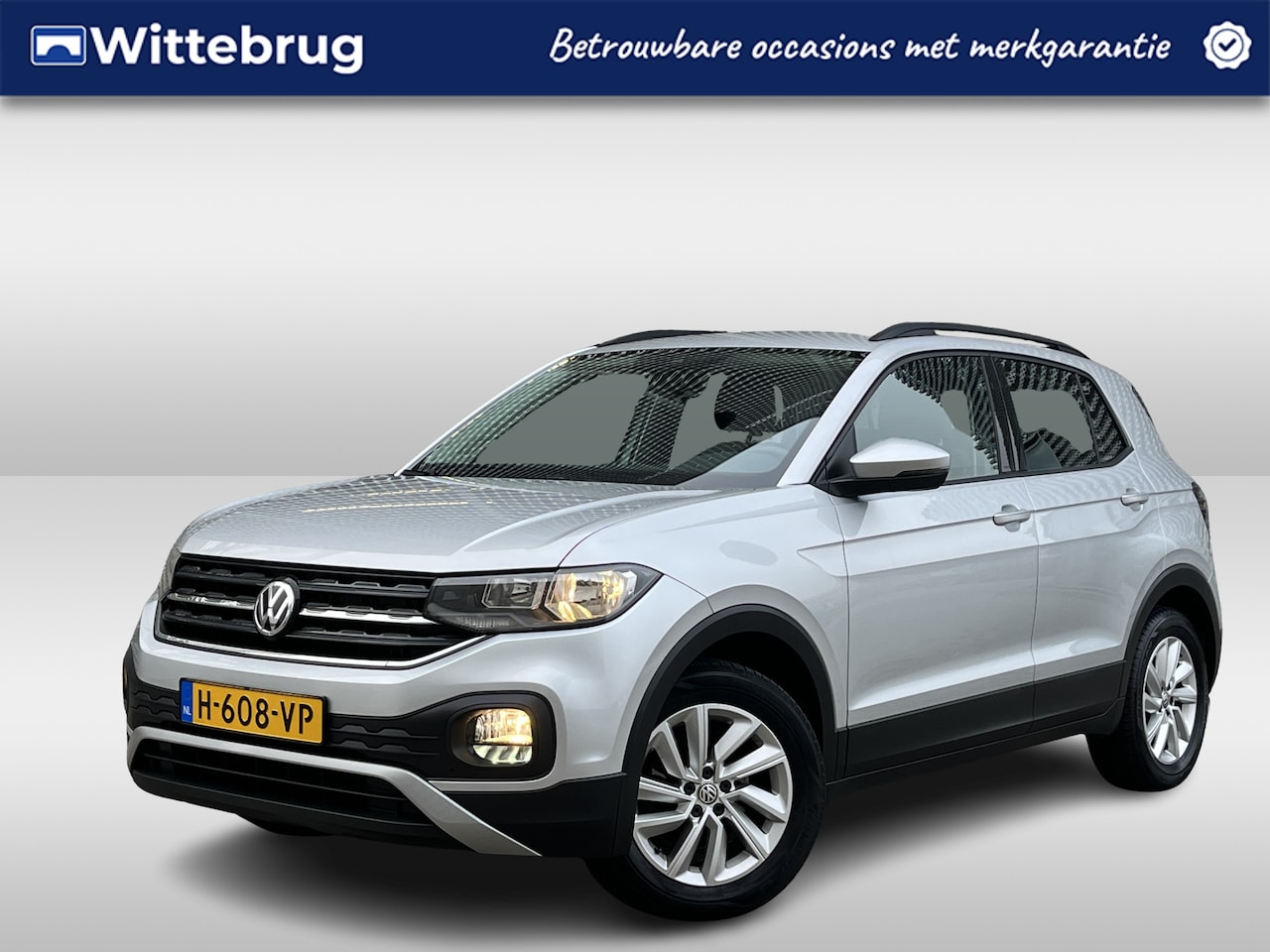 Volkswagen T-Cross - 1.0 TSI Life / Camera / Trekhaak / Climate controle / App connect / P4 - AutoWereld.nl