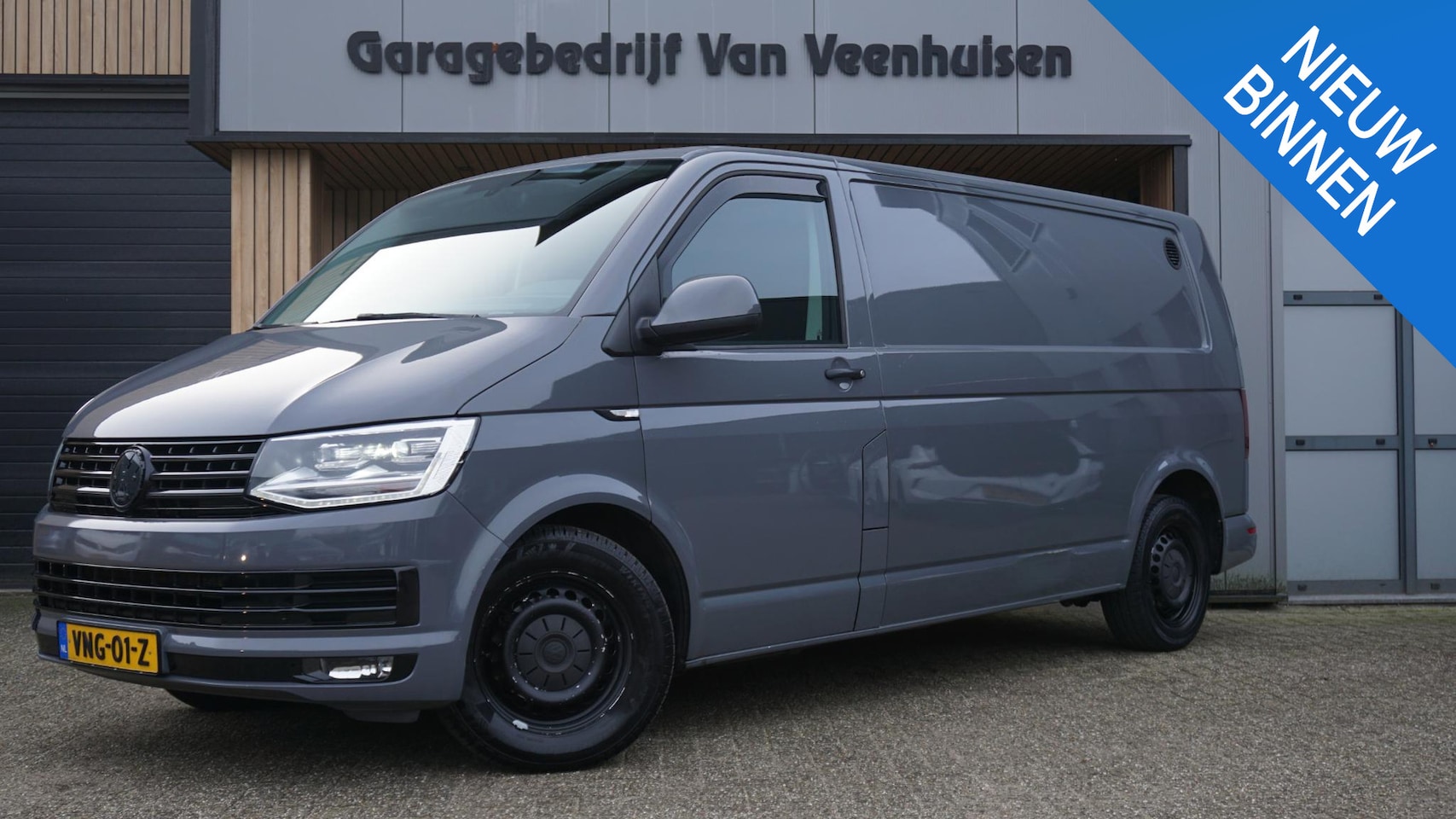 Volkswagen Transporter - 2.0 TDI 150pk DSG L2H1 3-Zits LED Airco Cruise Control Trekhaak Facelift Bus *Only Export - AutoWereld.nl