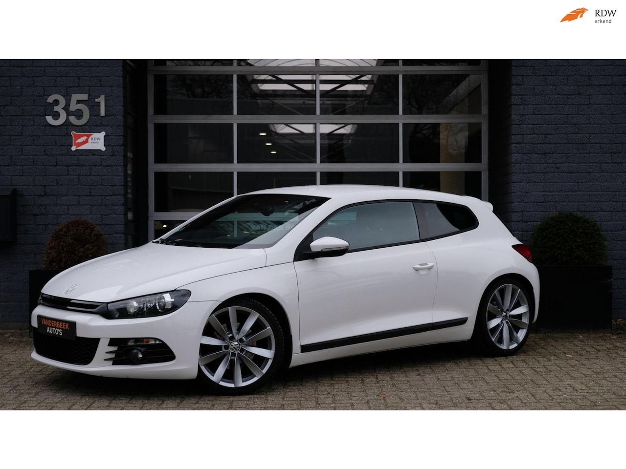 Volkswagen Scirocco - 2.0 TSI Highline 200PK NAVI H&R XENON - AutoWereld.nl