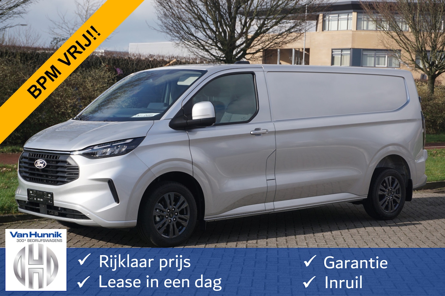 Ford Transit Custom - 320L 170PK Limited AUT BPM VRIJ!! Navi, Cam, Adap. Cruise, 17" LM, LED!! NR. 335. - AutoWereld.nl