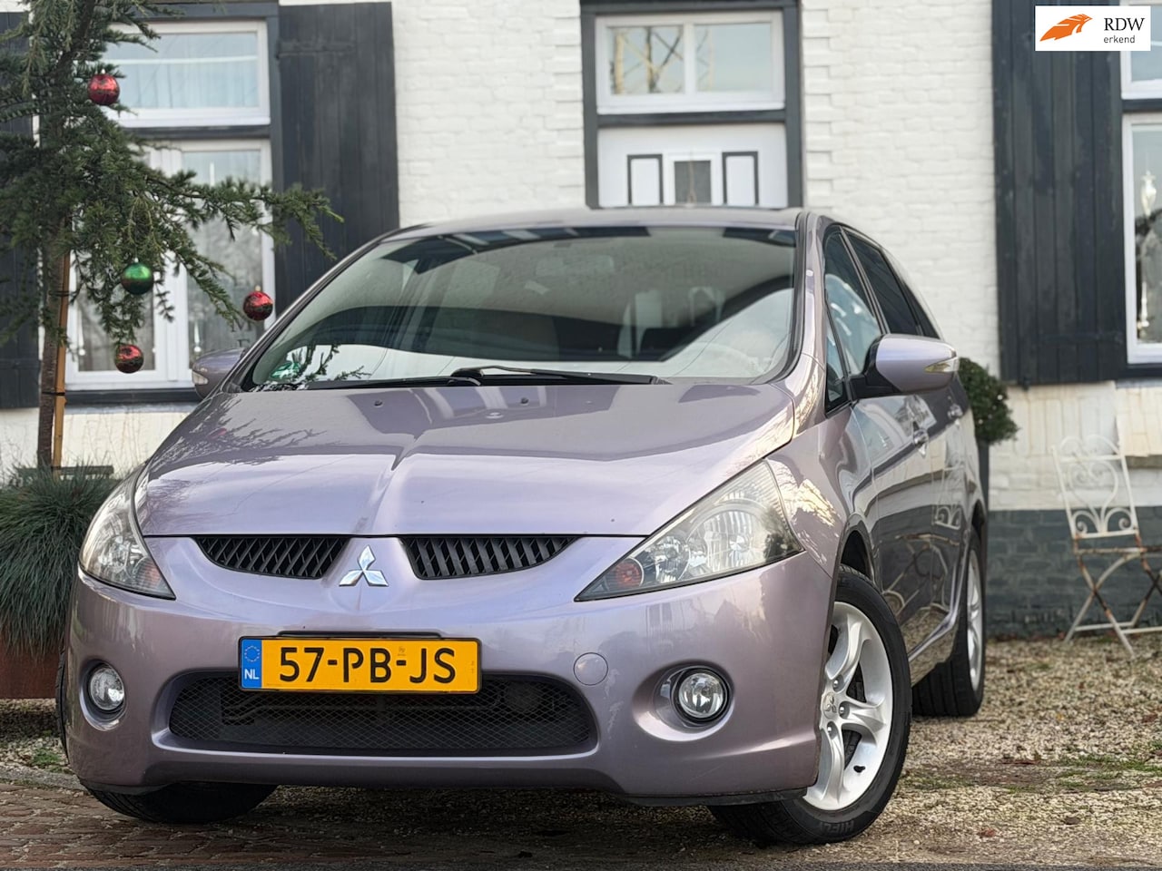 Mitsubishi Grandis - 2.4-16V Intense|Automaat|6-Persoons|Clima| - AutoWereld.nl
