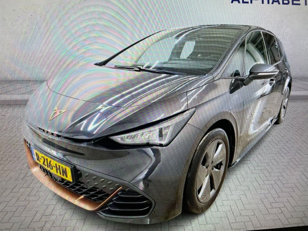 CUPRA Born - BWJ 2022 62 KWh Business Plus 204 PK NEIUWE BINNEN - AutoWereld.nl