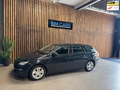 Peugeot 308 SW - 1.2 PureTech Blue Lease Airco, Navigatie, Trkhaak
