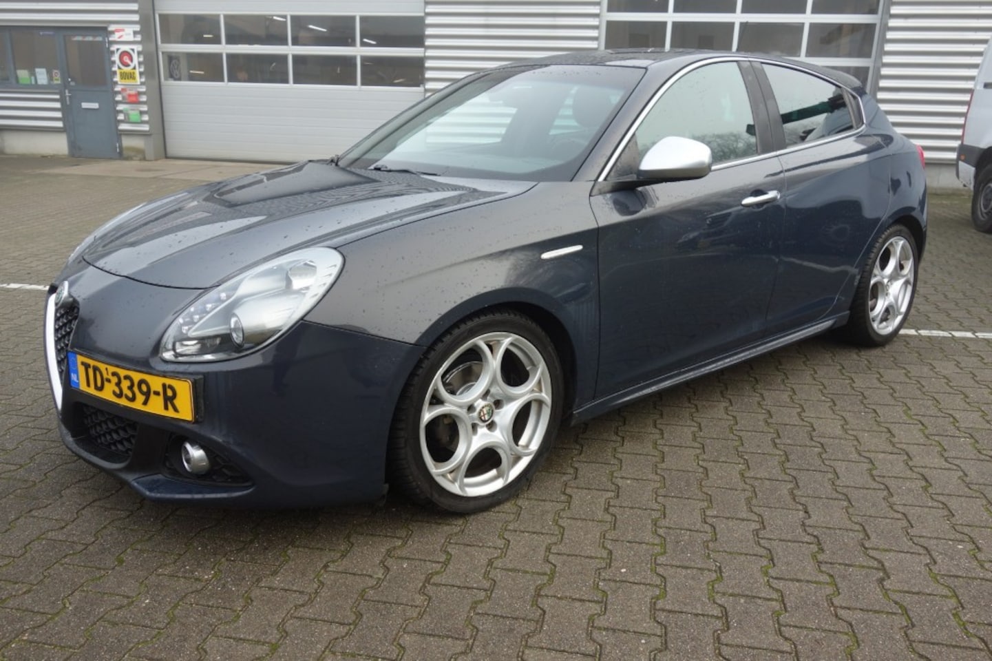 Alfa Romeo Giulietta - 1.6 JTDm Super 1.6 JTDM 120pk SUPER, Navi, 18 Inch, - AutoWereld.nl