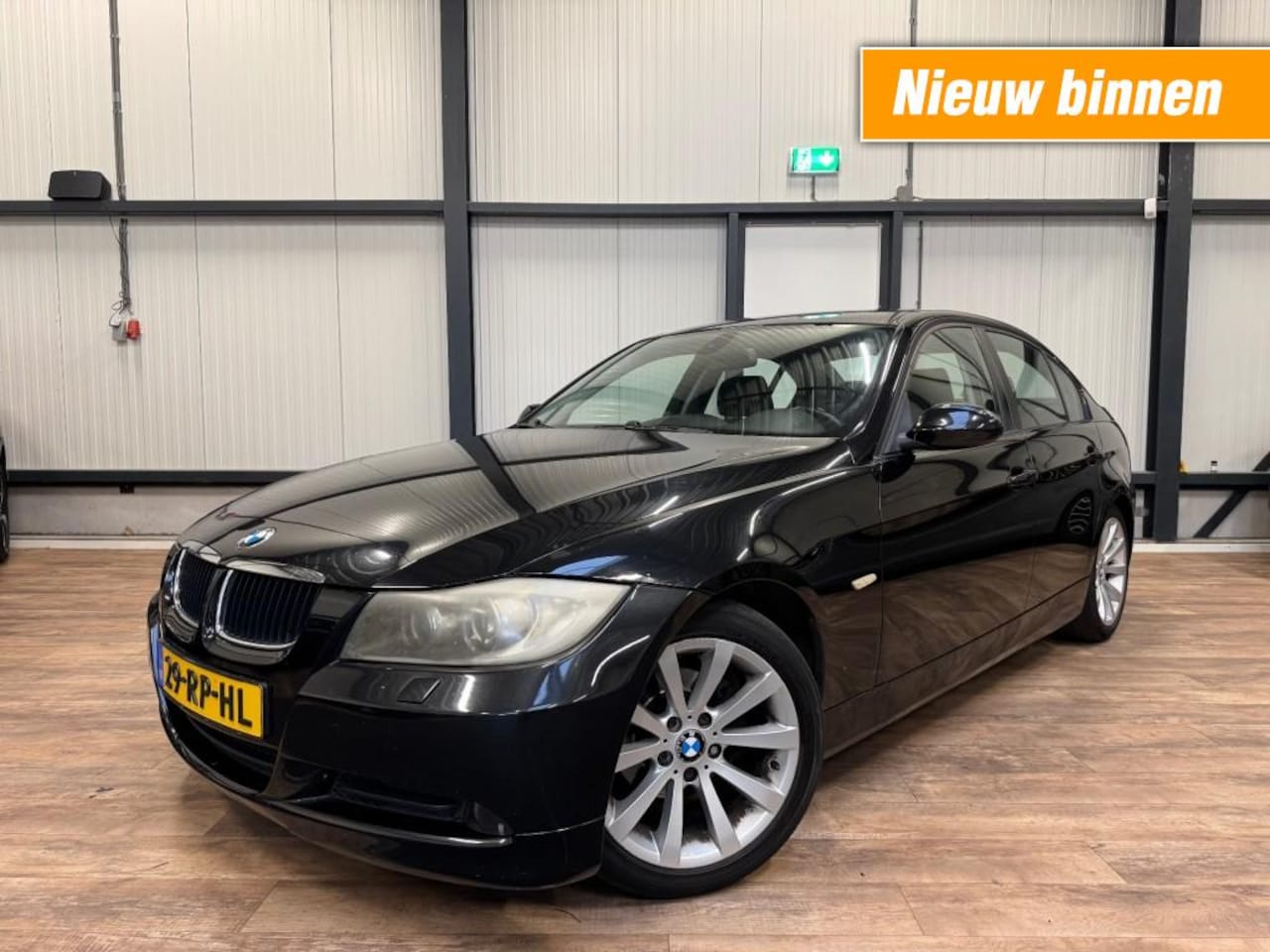 BMW 3-serie - 320i Dynamic Executive / CLIMA / CRUISE / - AutoWereld.nl