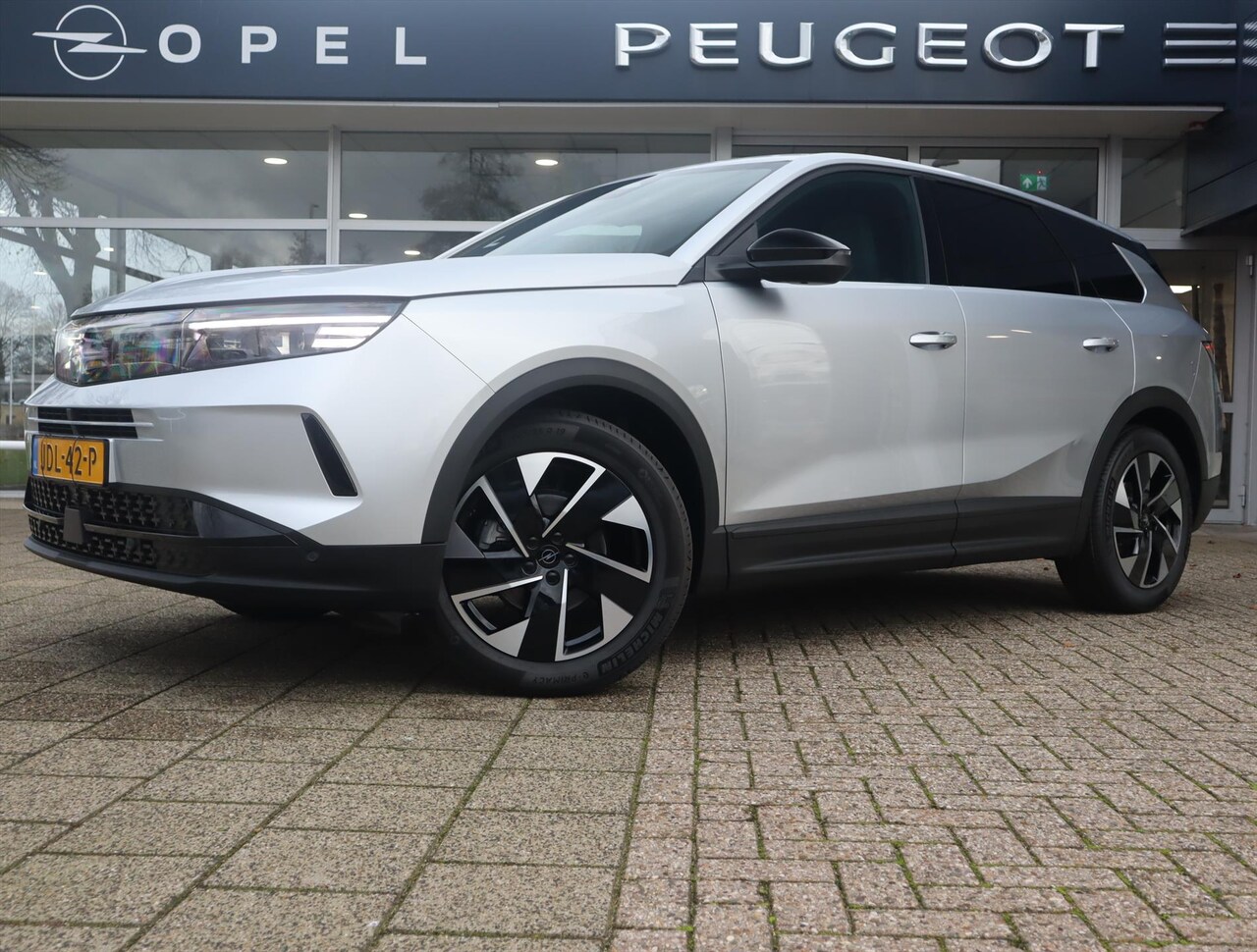 Opel Grandland - Business Edition 1.2 Turbo Hybrid 145PK eDCT 6-traps Automaat, Rijklaarprijs, Camera Navig - AutoWereld.nl