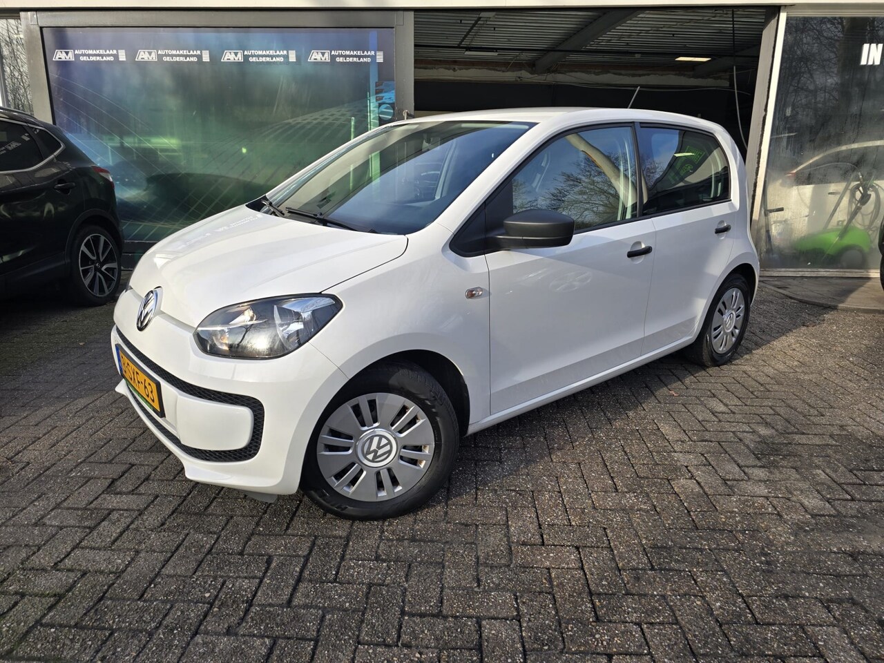 Volkswagen Up! - 1.0 take up! BlueMotion | 1E EIGENAAR | 12MND GARANTIE | AIRCO | NW APK - AutoWereld.nl