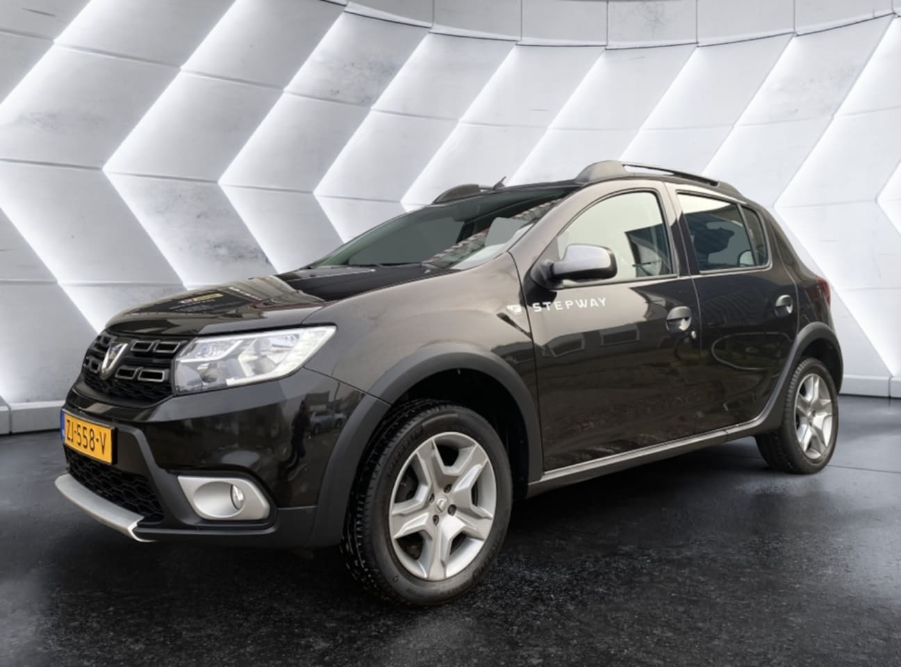 Dacia Sandero - 0.9 TCe Bi-F SL Stp - AutoWereld.nl